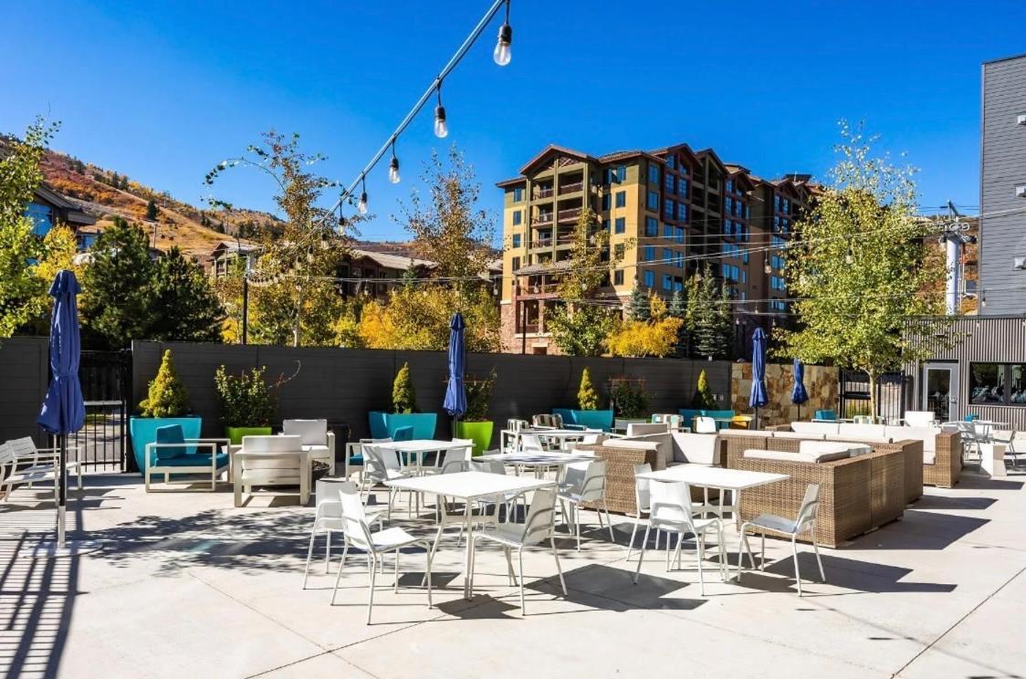 Slope Side Studio In The Heart Of Canyons Village With Heated Pool & Hot Tub! Park City Zewnętrze zdjęcie