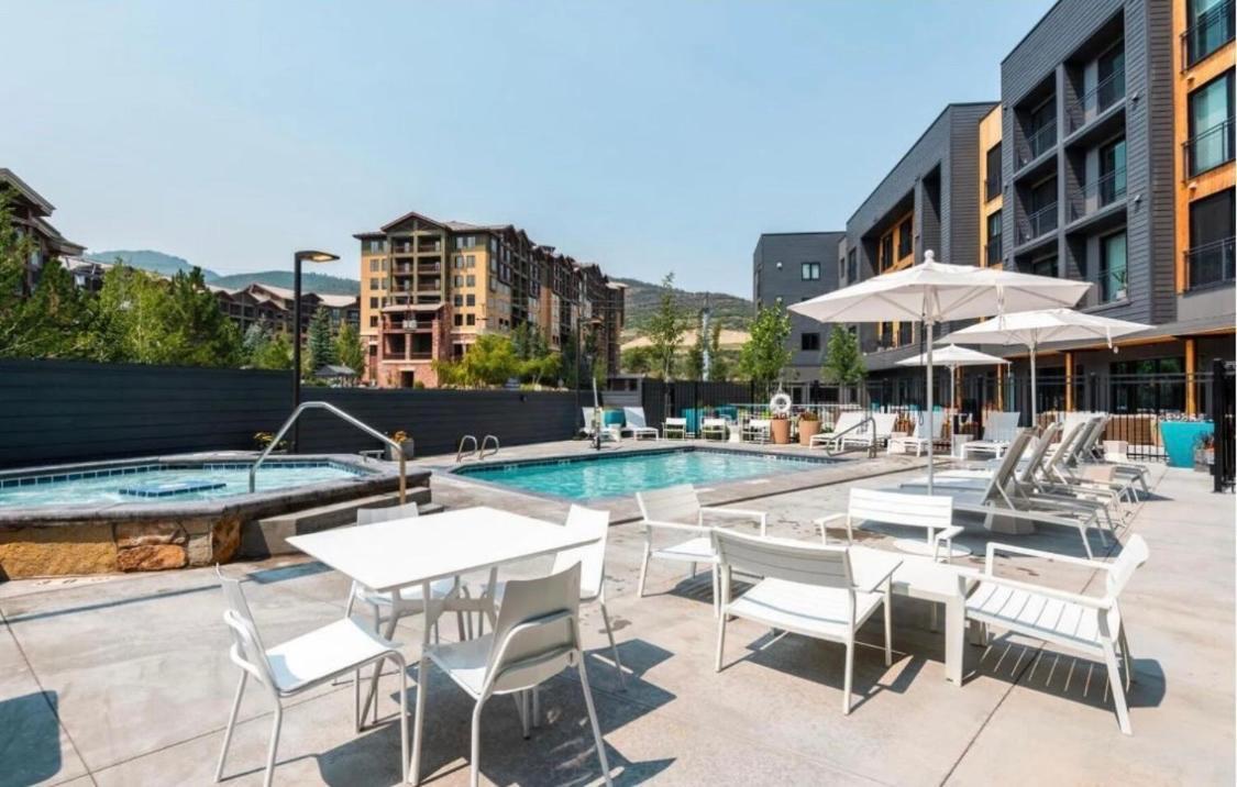 Slope Side Studio In The Heart Of Canyons Village With Heated Pool & Hot Tub! Park City Zewnętrze zdjęcie